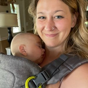 Meet your Posher, Stephanie